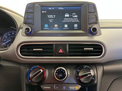 Used 2020 Hyundai Kona SE image 17