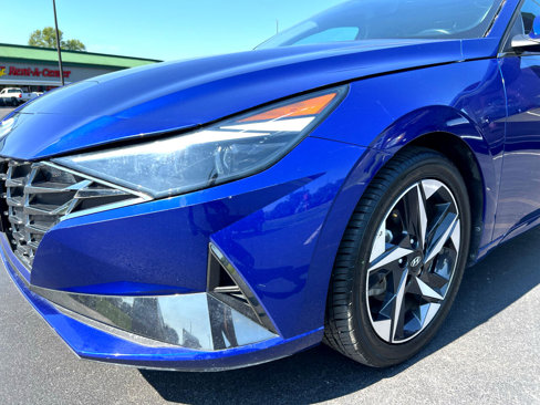 Used 2021 Hyundai Elantra Limited image 14