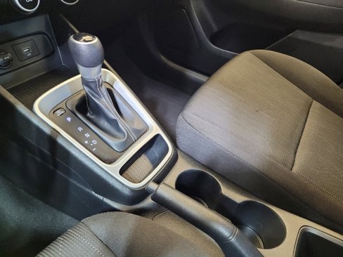 Used 2020 Hyundai Venue SE image 26