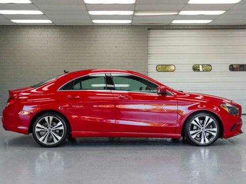 Used 2018 Mercedes-Benz CLA 250 image 3