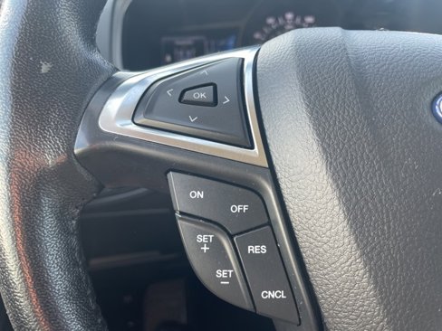 Used 2023 Ford Edge SEL image 19