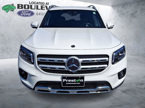 Used 2021 Mercedes-Benz GLB 250 4MATIC image 29
