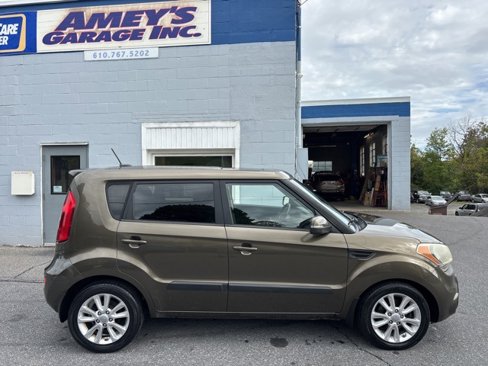 Used 2013 Kia Soul + image 7