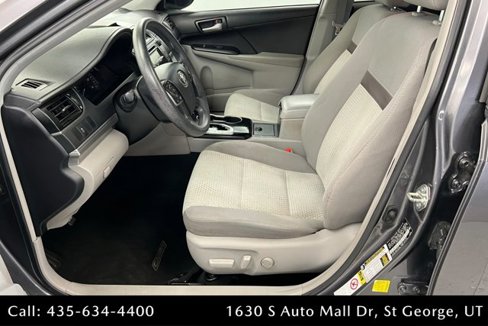 Used 2014 Toyota Camry LE image 17