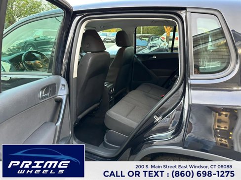 Used 2013 Volkswagen Tiguan S image 10
