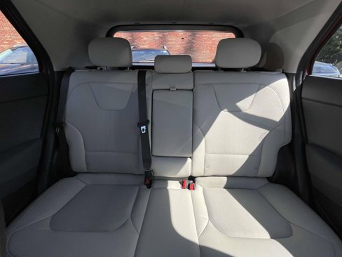 Certified 2023 Kia Niro EX Touring image 32