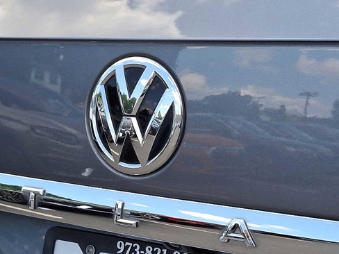 Used 2019 Volkswagen Atlas SE w/ Panoramic Sunroof Package image 24