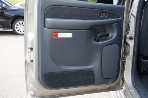 Used 2001 Chevrolet Silverado 2500 LS w/ Off-Road Skid Plate Pkg image 19