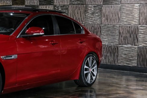 Used 2017 Jaguar XE Prestige image 9