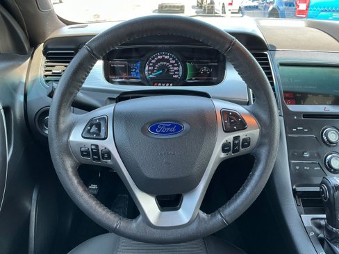 Used 2018 Ford Taurus SEL w/ Equipment Group 201A image 14