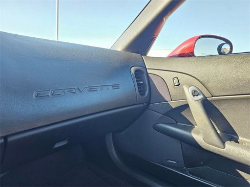 Used 2005 Chevrolet Corvette Coupe w/ Preferred Equipment Group image 26