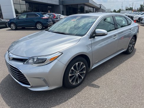 Used 2016 Toyota Avalon XLE Premium image 1
