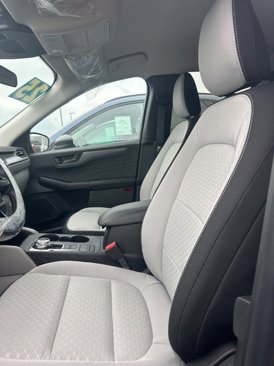 New 2025 Ford Escape Active w/ Cold Weather Package image 11