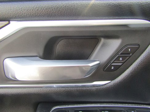 Used 2019 RAM 1500 Laramie image 15