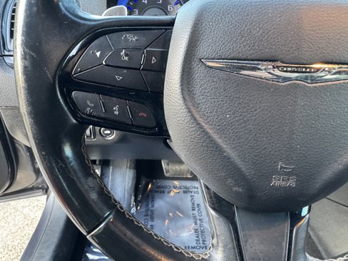 Used 2019 Chrysler 300 S image 26
