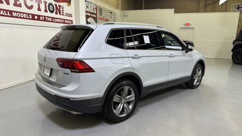 Used 2019 Volkswagen Tiguan SEL Premium w/ 3rd Row Seat Package image 8