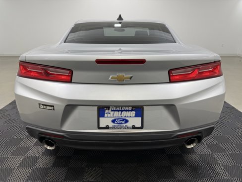 Used 2018 Chevrolet Camaro LT image 6