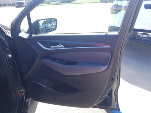 Used 2018 Buick Enclave Essence image 16