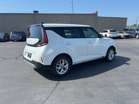 Used 2024 Kia Soul LX w/ Option Group 015 image 8