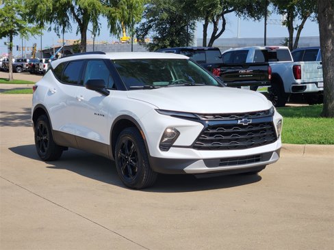 Used 2023 Chevrolet Blazer LT w/ Convenience Package image 3