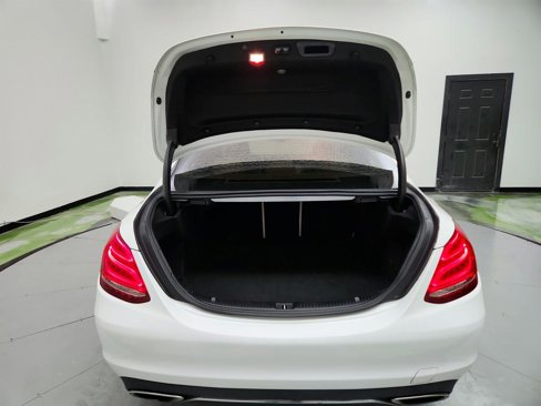 Used 2017 Mercedes-Benz C 300 Sedan image 29