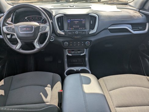 Used 2024 GMC Terrain SLE image 15