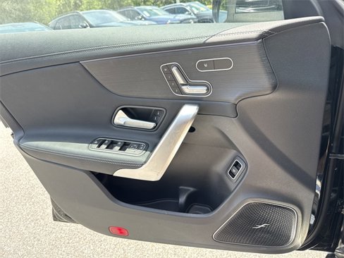 New 2025 Mercedes-Benz CLA 250 image 21