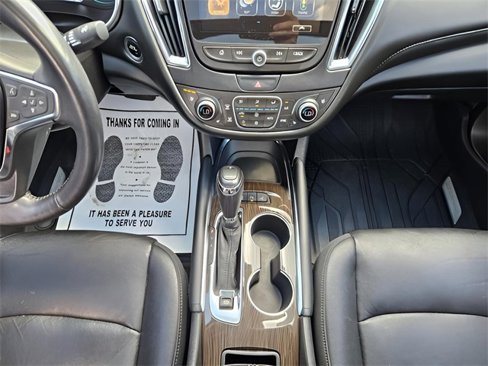 Used 2018 Chevrolet Malibu Premier image 19
