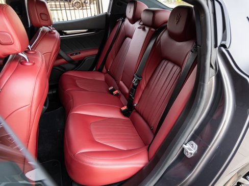 Used 2023 Maserati Ghibli Modena image 38