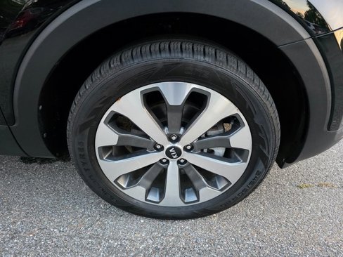 Used 2020 Kia Telluride S image 12