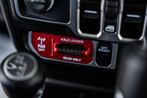 Used 2024 Jeep Wrangler Willys image 37