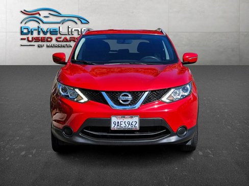 Used 2018 Nissan Rogue Sport SV image 3