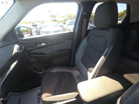 Used 2023 Chevrolet TrailBlazer LT image 24