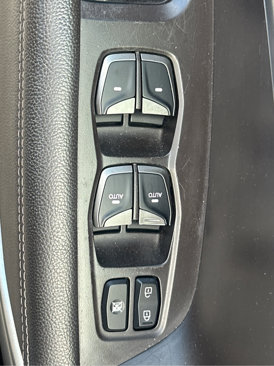 Used 2017 Hyundai Santa Fe Sport image 24