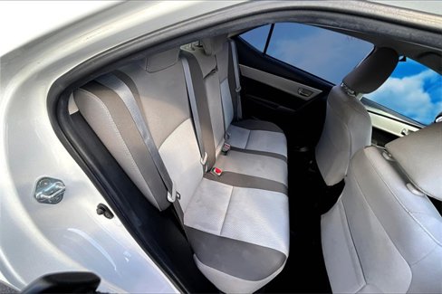Used 2019 Toyota Corolla LE image 27