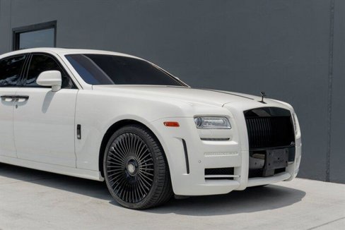 Used 2012 Rolls-Royce Ghost image 36