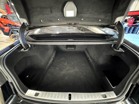 Used 2020 BMW 750i xDrive w/ M Sport Package image 24