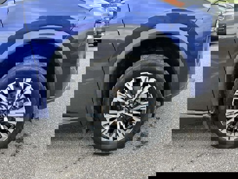 Used 2022 Nissan Rogue SV w/ SV Premium Package image 7