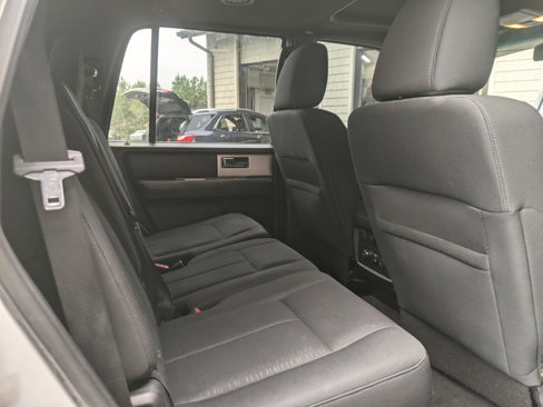 Used 2017 Ford Expedition XLT image 19