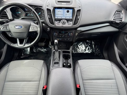 Used 2017 Ford Escape Titanium image 13