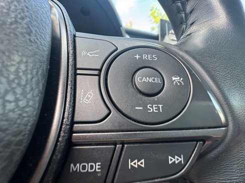 Used 2023 Toyota Camry SE image 17