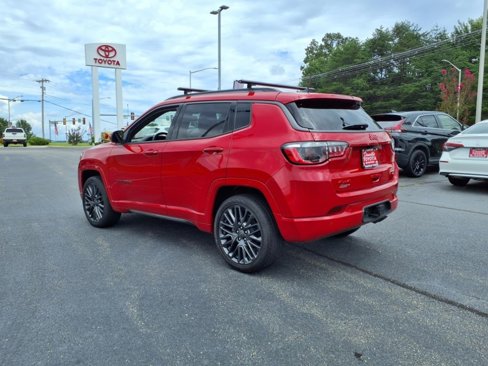Used 2022 Jeep Compass Limited image 23