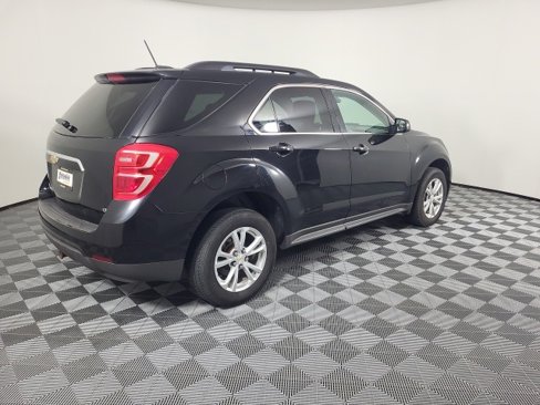 Used 2017 Chevrolet Equinox LT w/ Convenience Package image 9