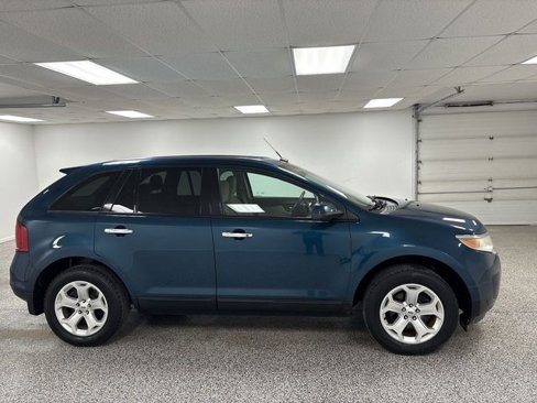 Used 2011 Ford Edge SEL image 45