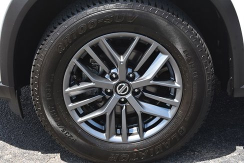 Used 2021 Nissan Rogue S image 10