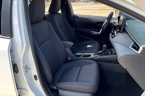 Used 2023 Toyota Corolla LE image 8