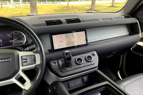 Used 2023 Land Rover Defender 110 S image 6