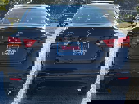 Used 2023 Nissan Altima 2.5 S image 5