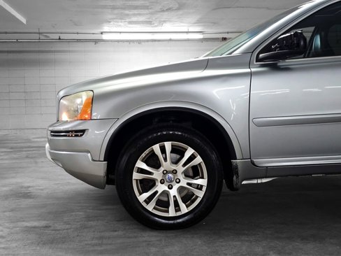 Used 2014 Volvo XC90 3.2 w/ Climate Package image 14