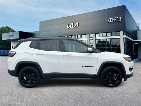Used 2021 Jeep Compass Latitude image 9